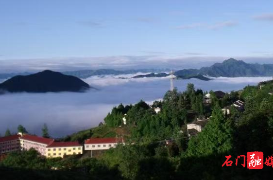 石门：绿野仙境东山峰