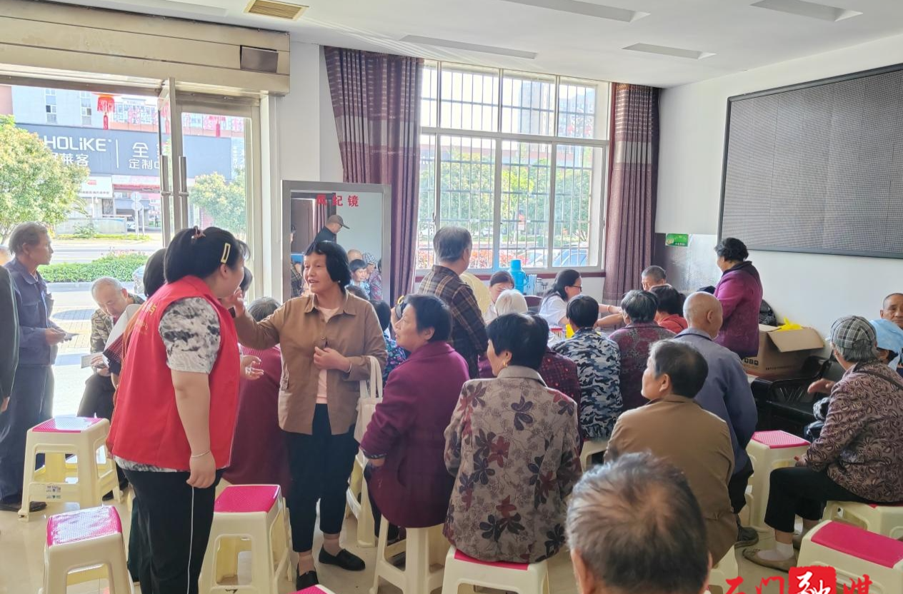 石门县永兴街道： “家门口”免费体检，呵护健康暖民心