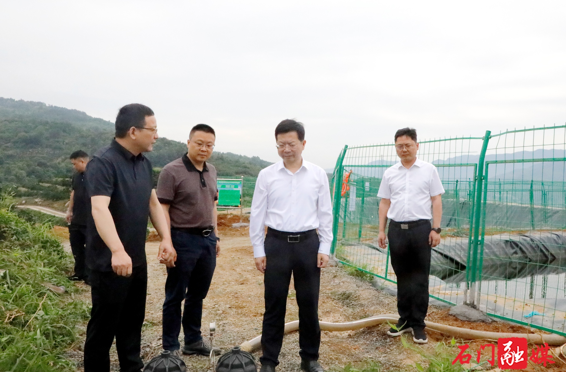 吴兴国调研督导畜禽养殖业污染大排查大整治工作