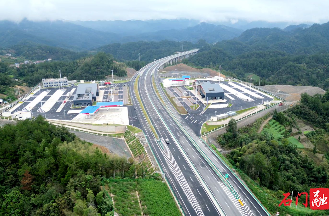 炉慈高速今日全线通车 打通石门北上出省通道