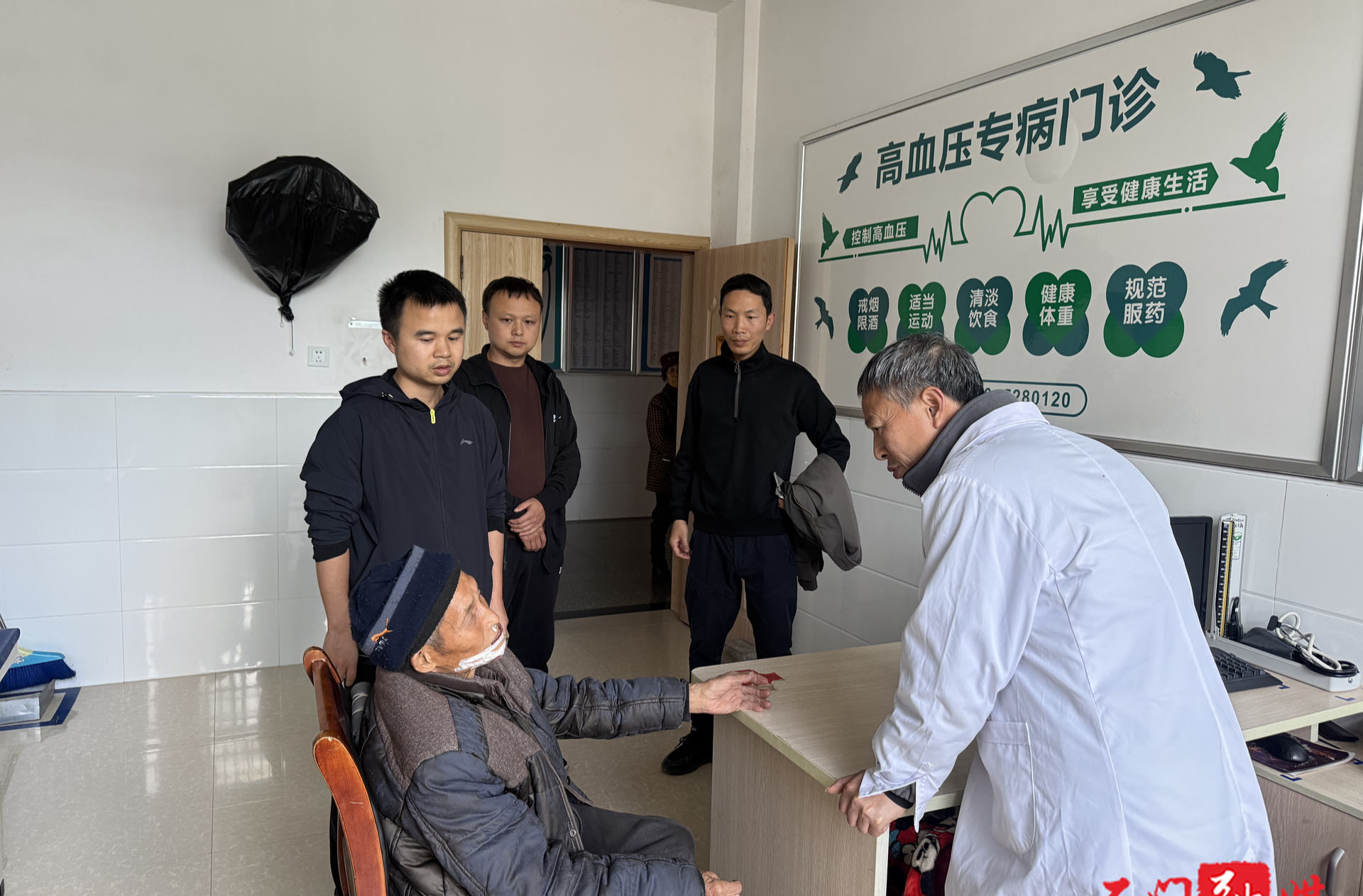 石门：走访遇伤情，暖心救助筑起“连心桥”