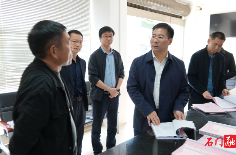 李长春实地督导巩固拓展脱贫攻坚成果同乡村振兴有效衔接、秸秆综合利用等当前重点工作