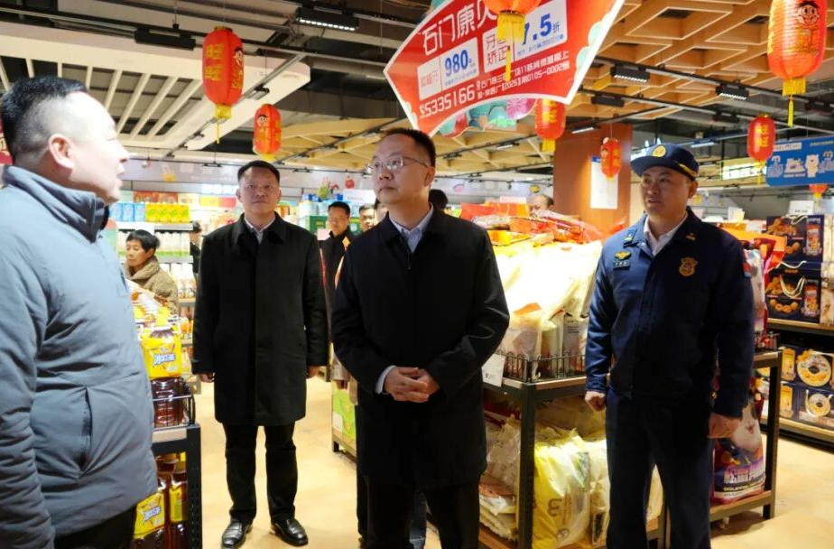 张世田督导检查春节前安全生产和禁燃禁放工作