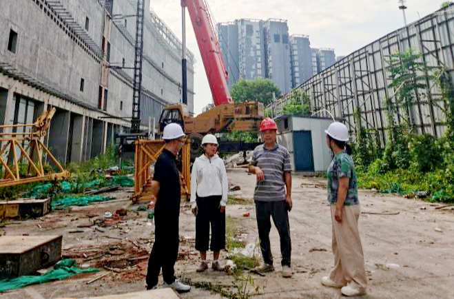 石门：成功拆除2台 “带病”起重设备