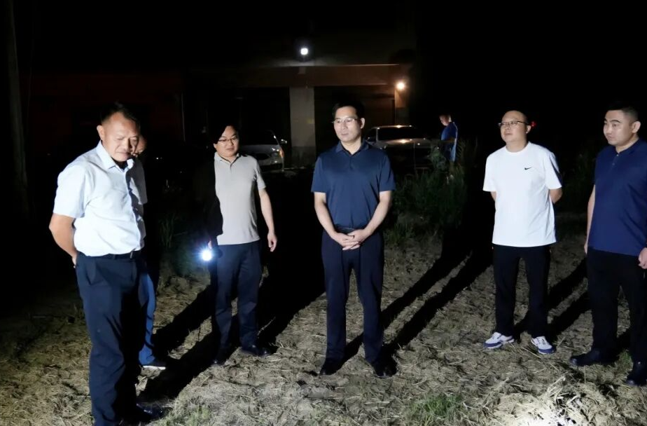 李长春督导秸秆禁限烧工作